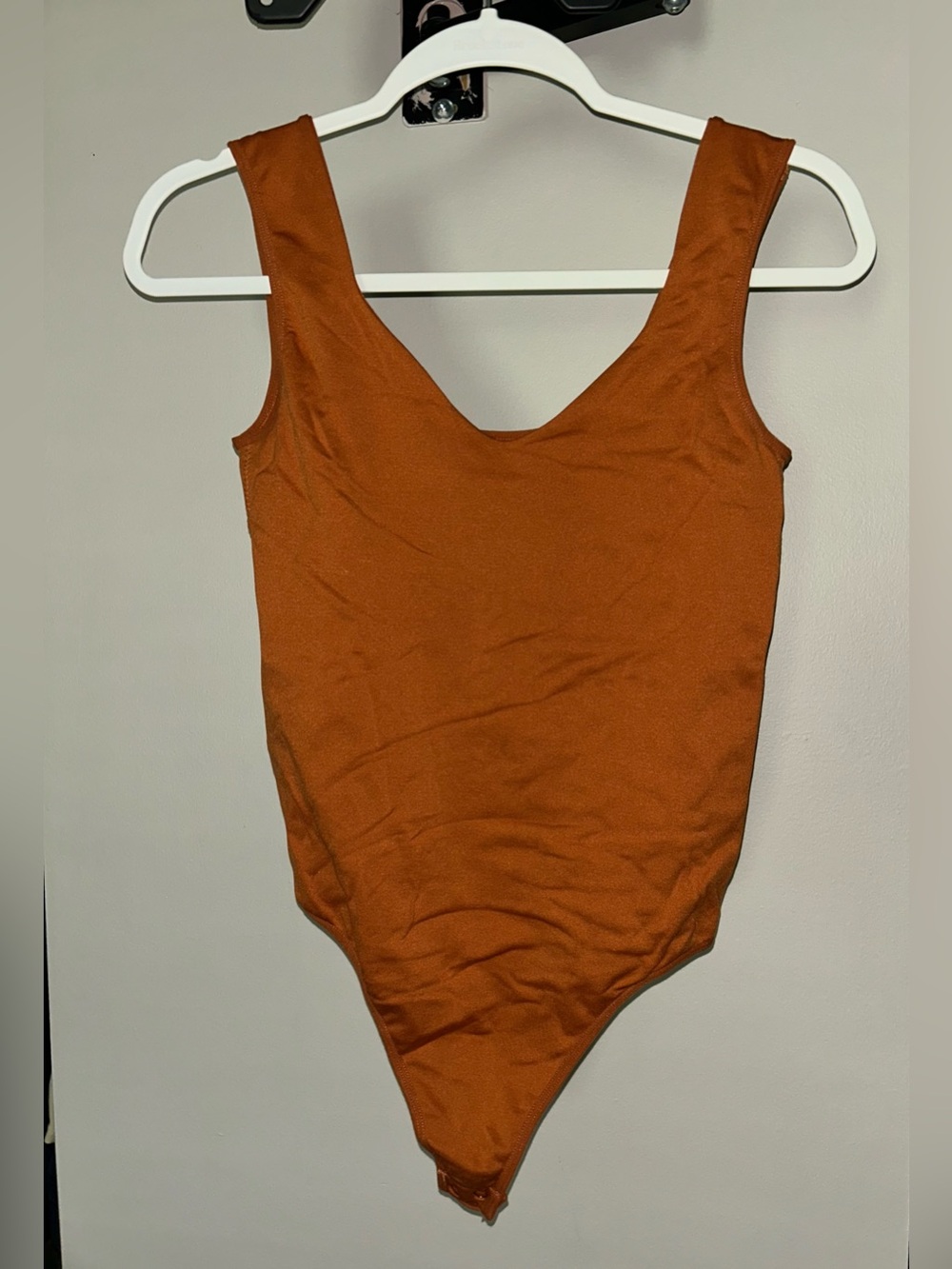 Women's Scoop Neck Sleeveless Bodysuit in Rust